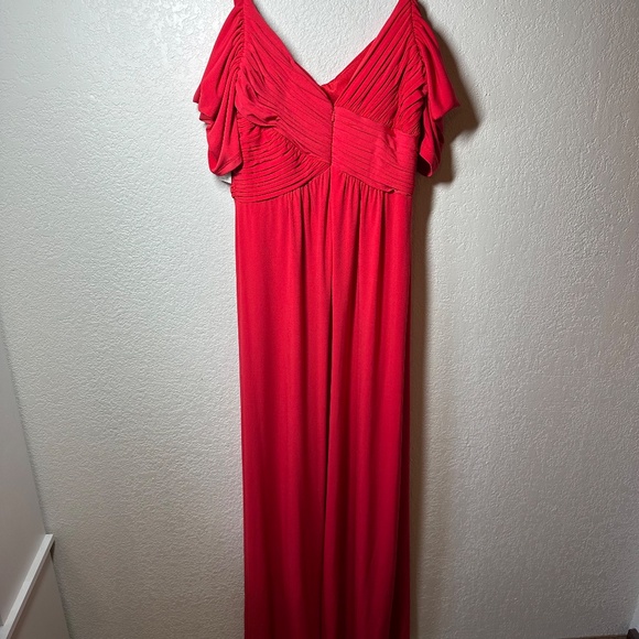 Laundry by Shelli Segal Red Long Gown NWT– Size 4 - Picture 4 of 10